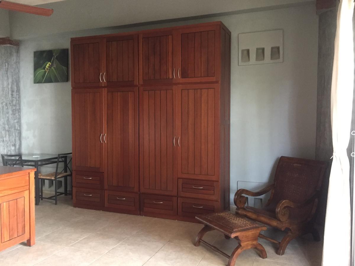 Almond Tree Hotel Resort Корозал Екстериор снимка